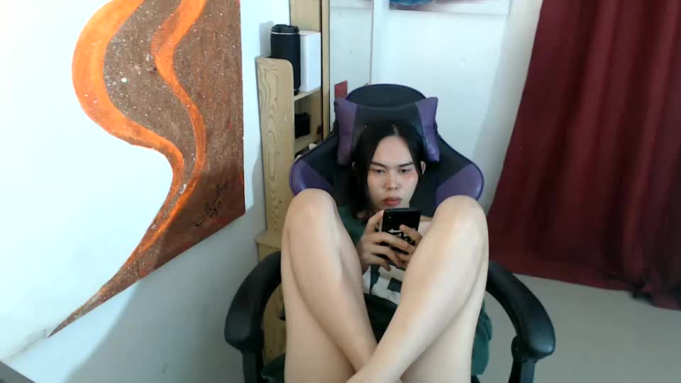emily_xo143 Webcam Chat June 26, 2026