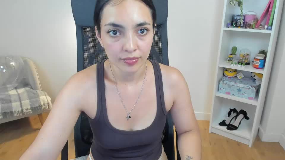 _bellaevans_ Webcam Chat June 24, 2026