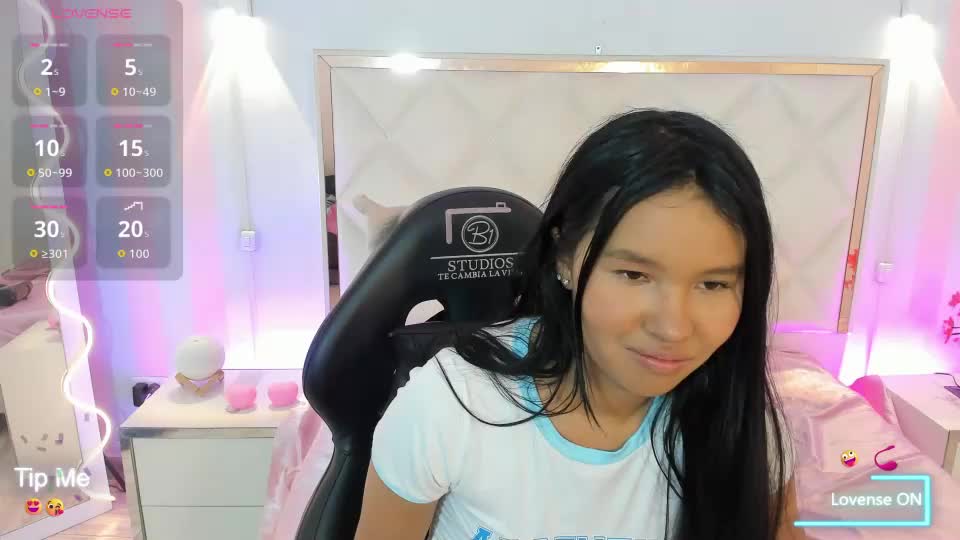 victoria1_tay Webcam Chat June 28, 2026
