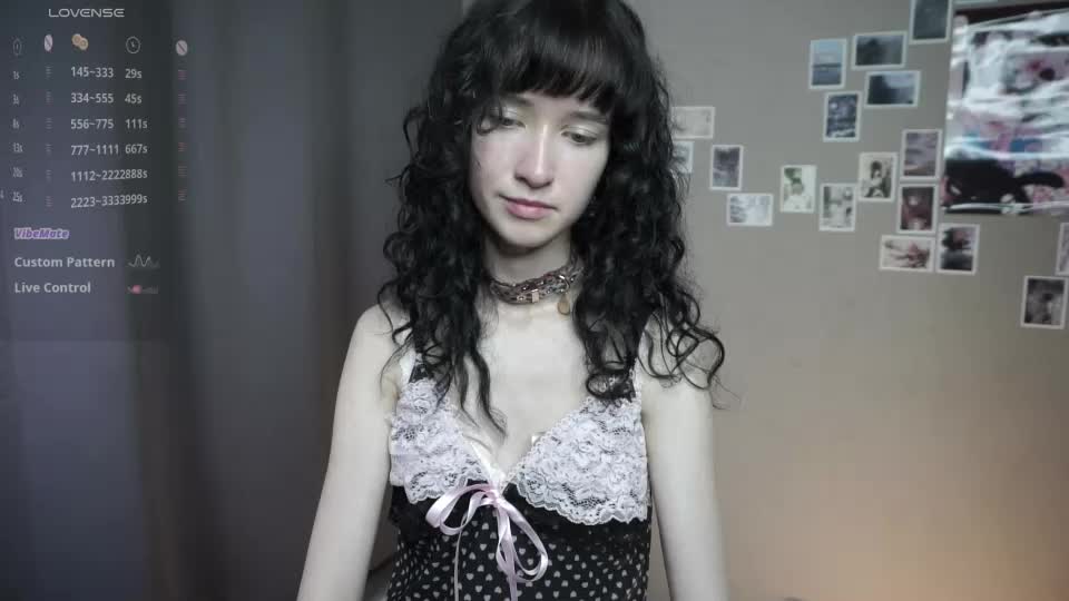 indiramcclamroch Webcam Chat June 25, 2026