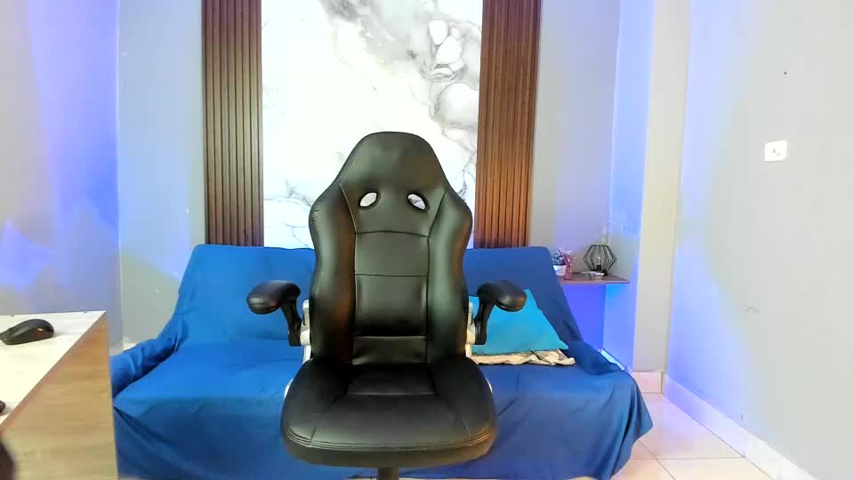 liz_094 Webcam Chat June 24, 2026