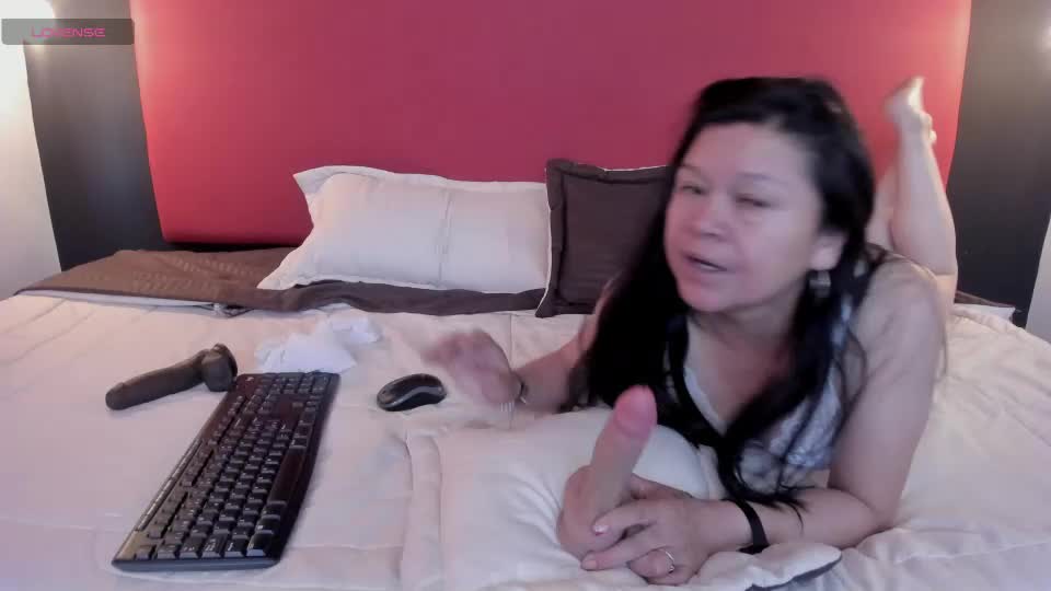 bella_velvet_ Webcam Chat June 24, 2026