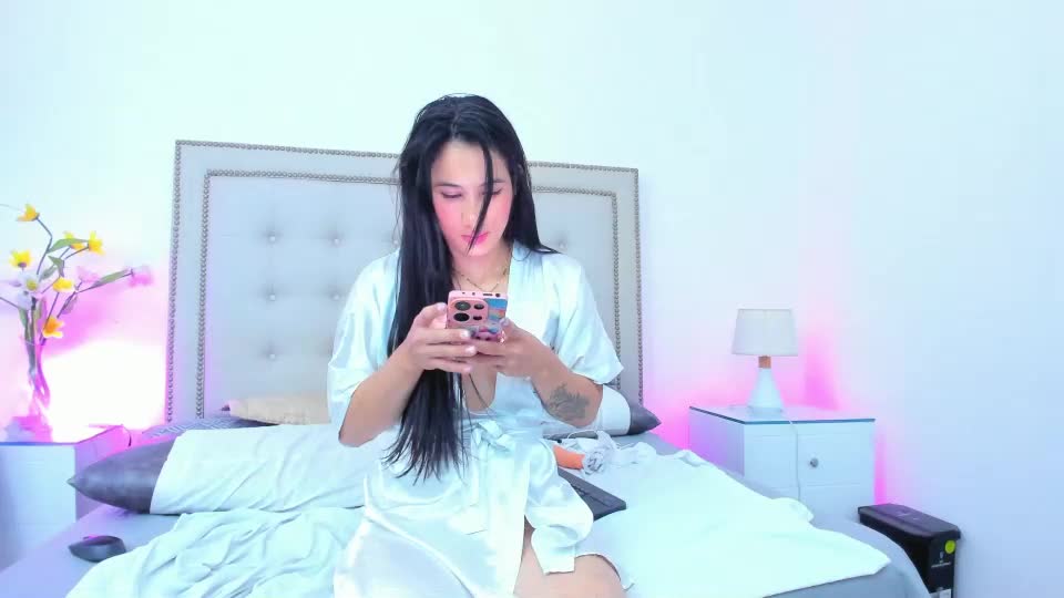 sofhyalove Webcam Chat June 27, 2026