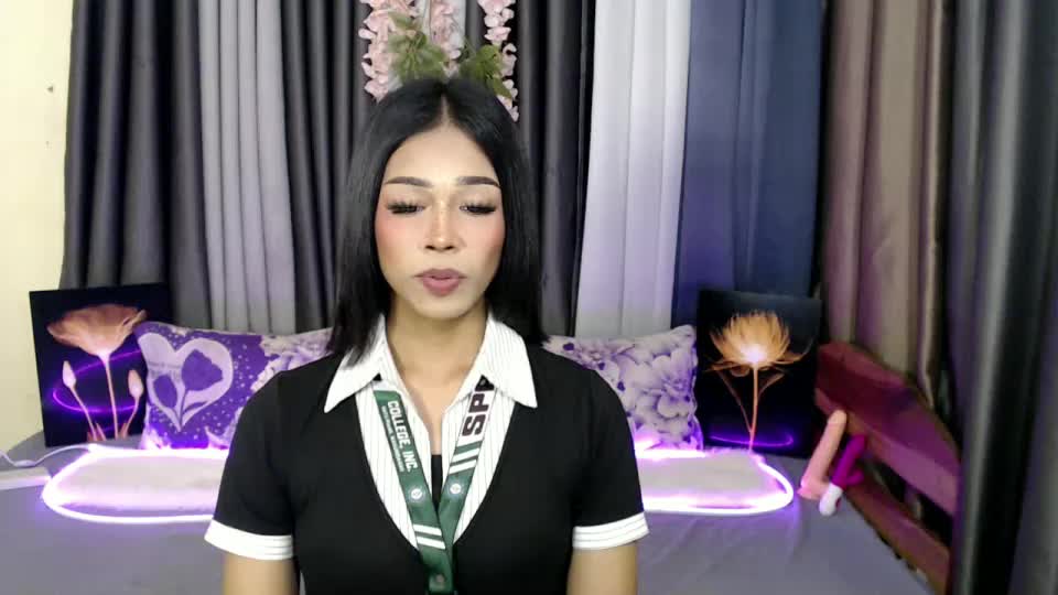 urlovely_jemma Webcam Chat June 25, 2026