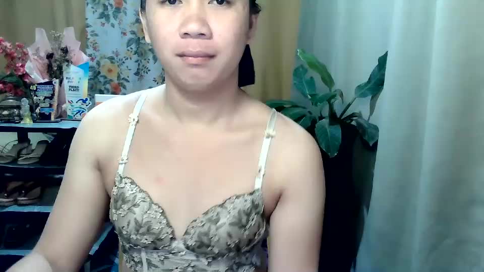 sexypinay_dianara Webcam Chat June 24, 2026