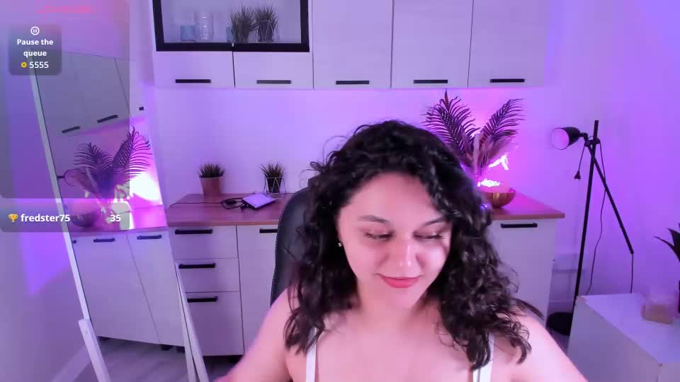 stella_qutie Webcam Chat June 24, 2026