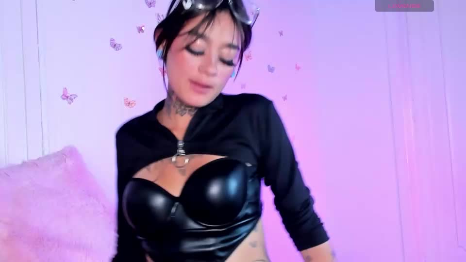 molly_blue01 Webcam Chat June 28, 2026