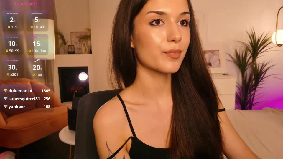 skinnyellie Webcam Chat June 24, 2026