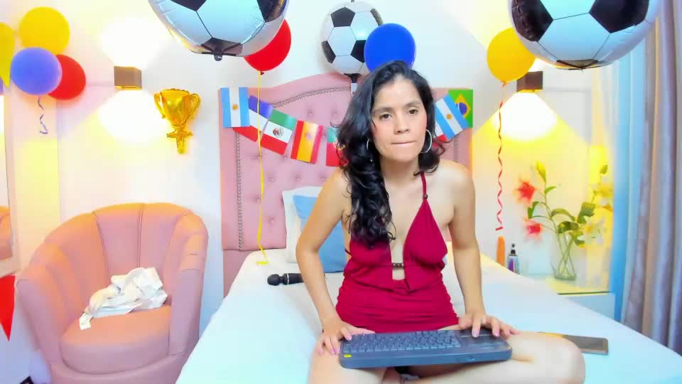 paulinavera Webcam Chat June 26, 2026