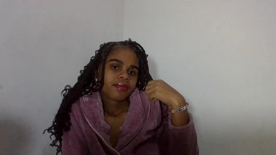 delphineee Webcam Chat June 25, 2026