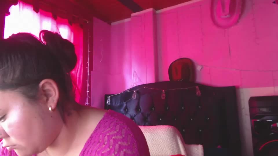 nikkirous_ Webcam Chat June 28, 2026
