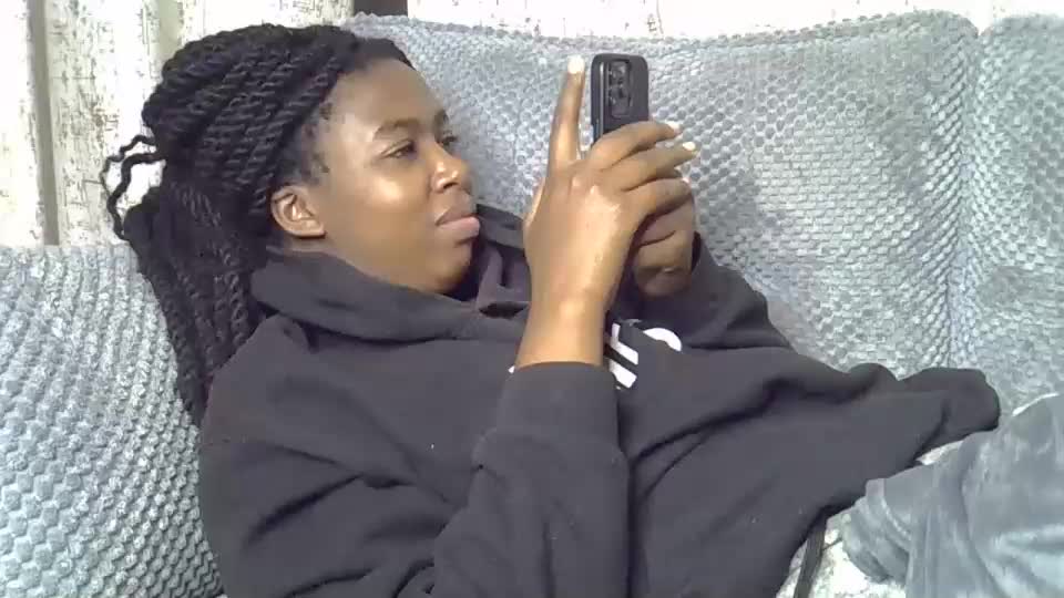 pretty_petite24 Webcam Chat June 27, 2026