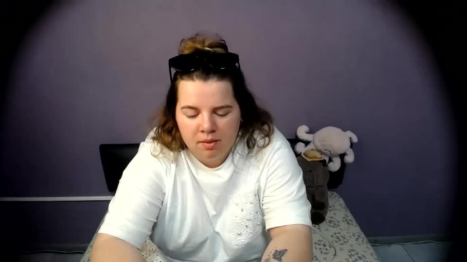 shyness_girl Webcam Chat June 25, 2026
