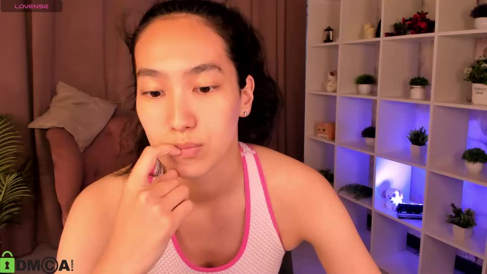 yummy_lamii Webcam Chat June 24, 2026