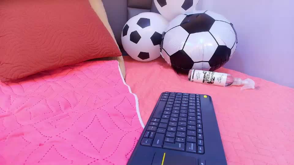 melany_roberts_ Webcam Chat June 25, 2026