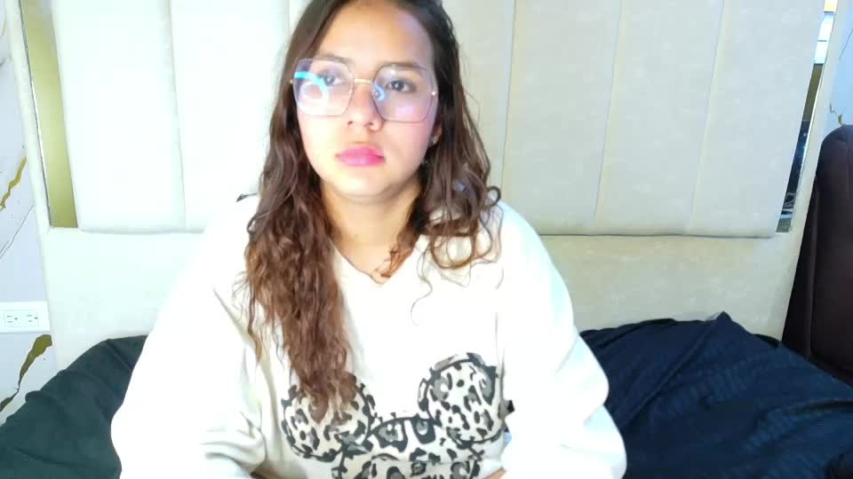 angeles_azul Webcam Chat June 27, 2026