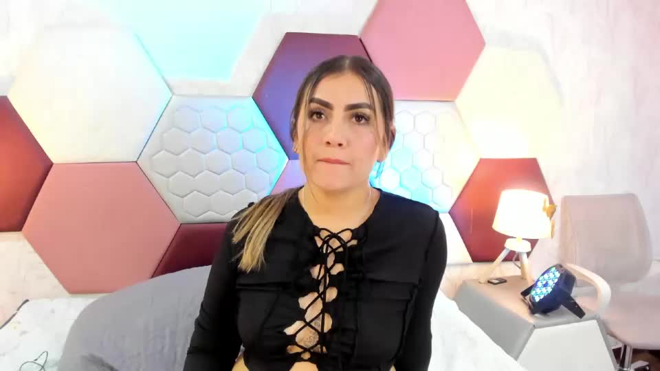 ariarous Webcam Chat June 25, 2026
