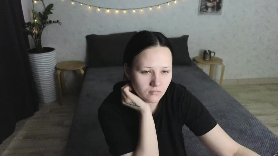 tori_sweet_tori Webcam Chat June 24, 2026