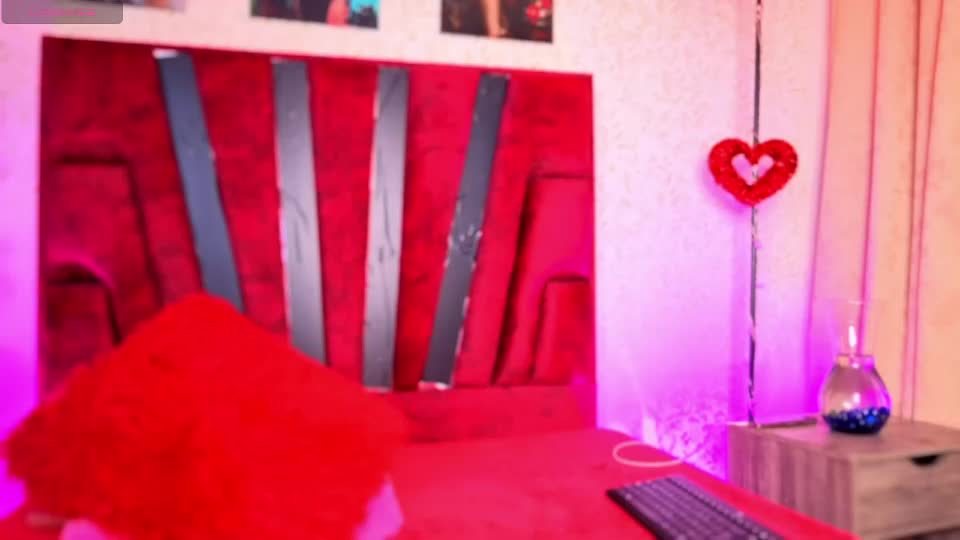 mily_lu Webcam Chat June 25, 2026