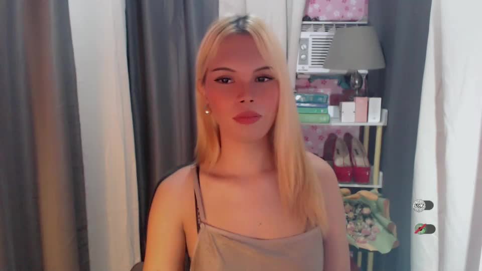 yourlovekylie Webcam Chat June 26, 2026