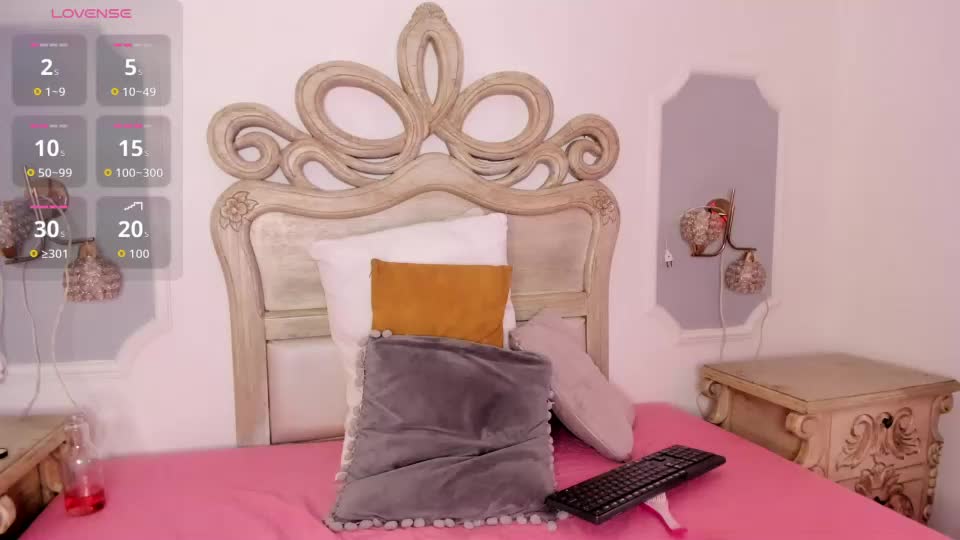 luna_forever7 Webcam Chat June 25, 2026