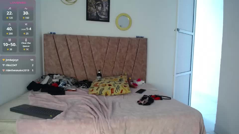 issa__love Webcam Chat June 30, 2026