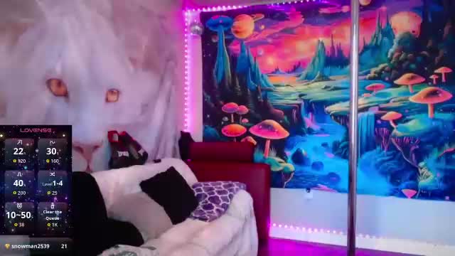 tiffanilove Webcam Chat June 14, 2026