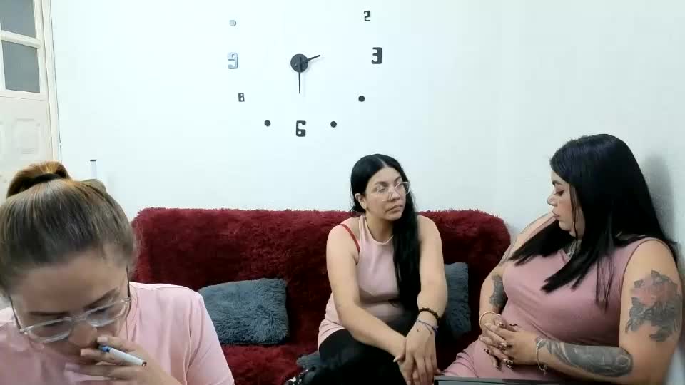 emilyriskhot Webcam Chat June 24, 2026