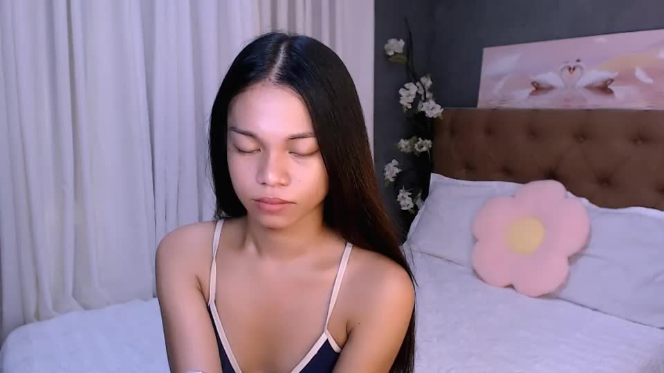 carmella_amethyst Webcam Chat June 26, 2026