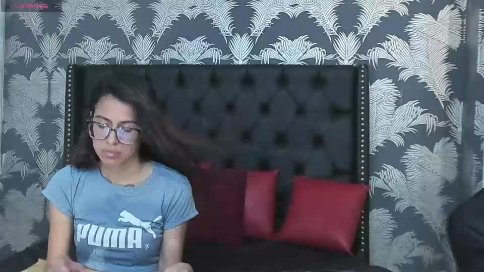 emily_loperaa Webcam Chat June 28, 2026