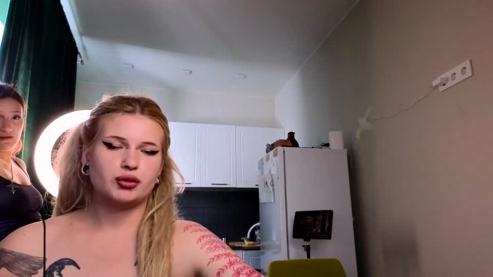 elvenmilk Webcam Chat June 28, 2026