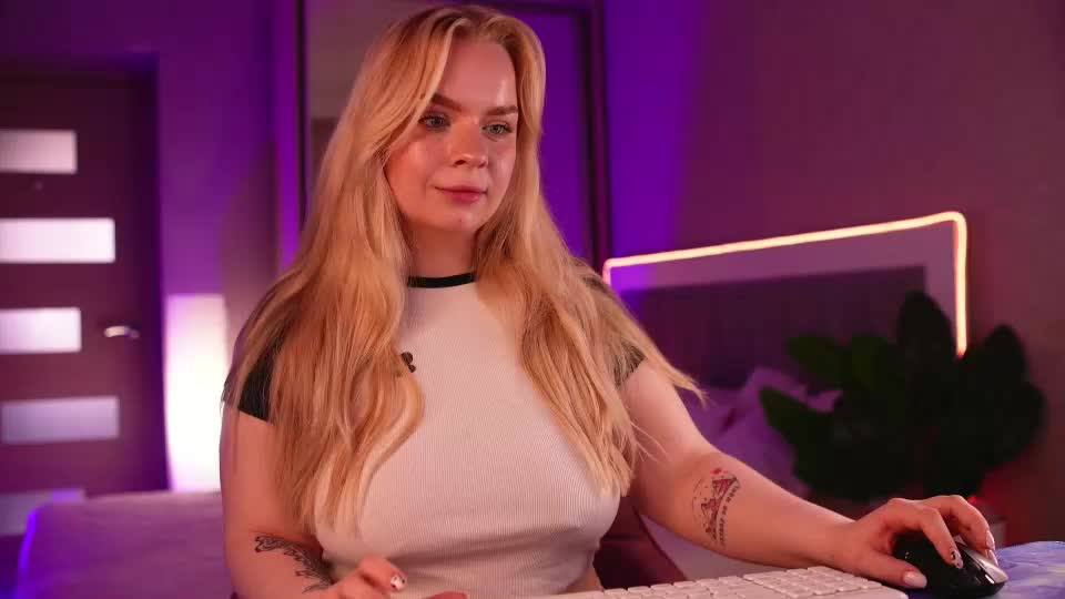 lisalovesweet Webcam Chat June 28, 2026