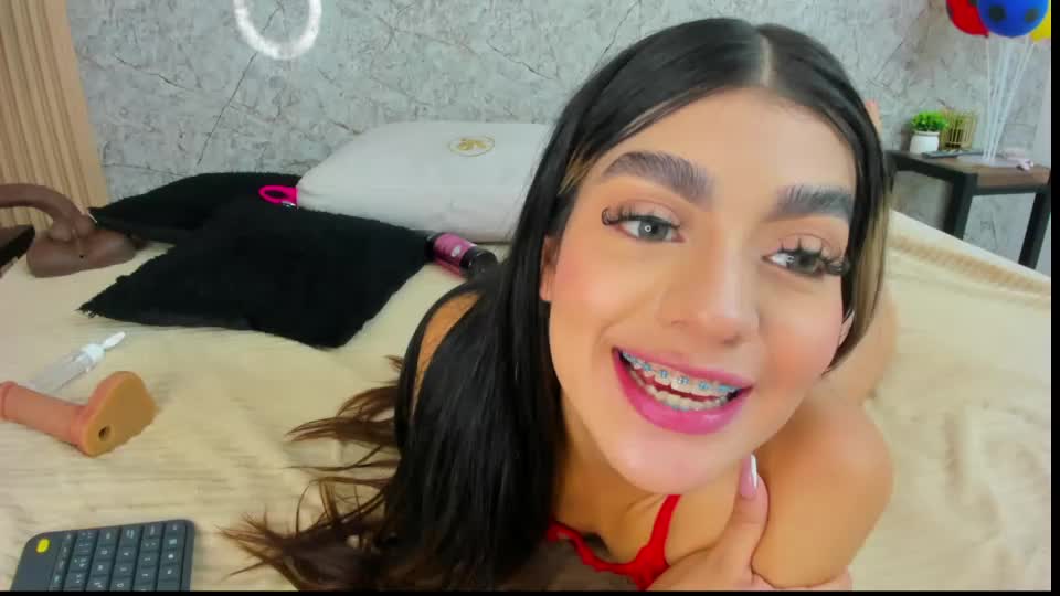 antonella_west Webcam Chat June 28, 2026