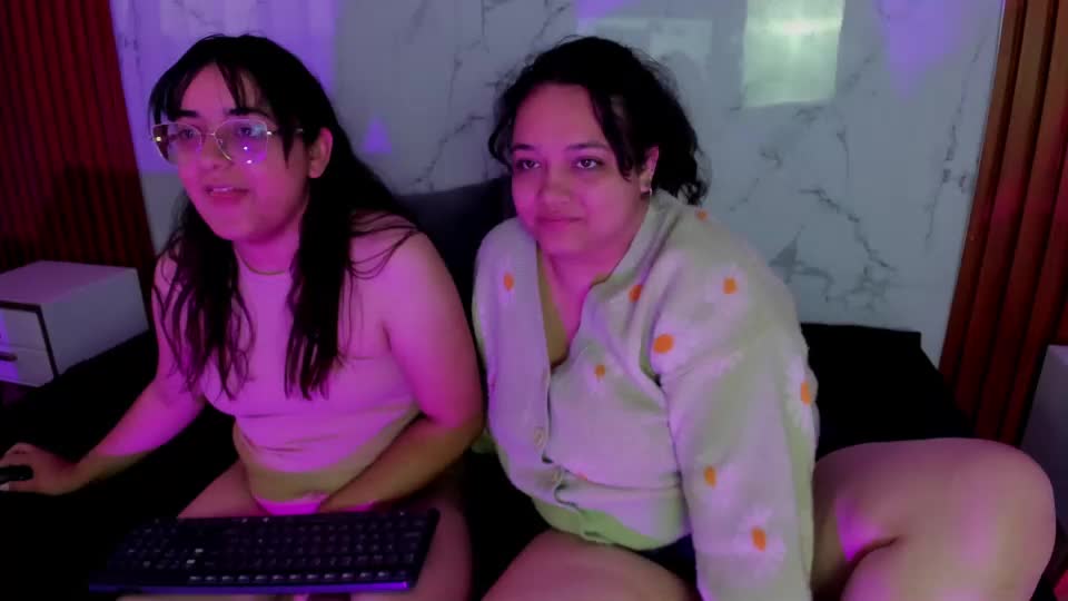 genesis_y_moon Webcam Chat June 24, 2026