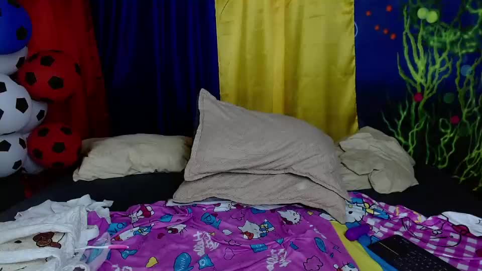 lulu_petite_ Webcam Chat June 28, 2026