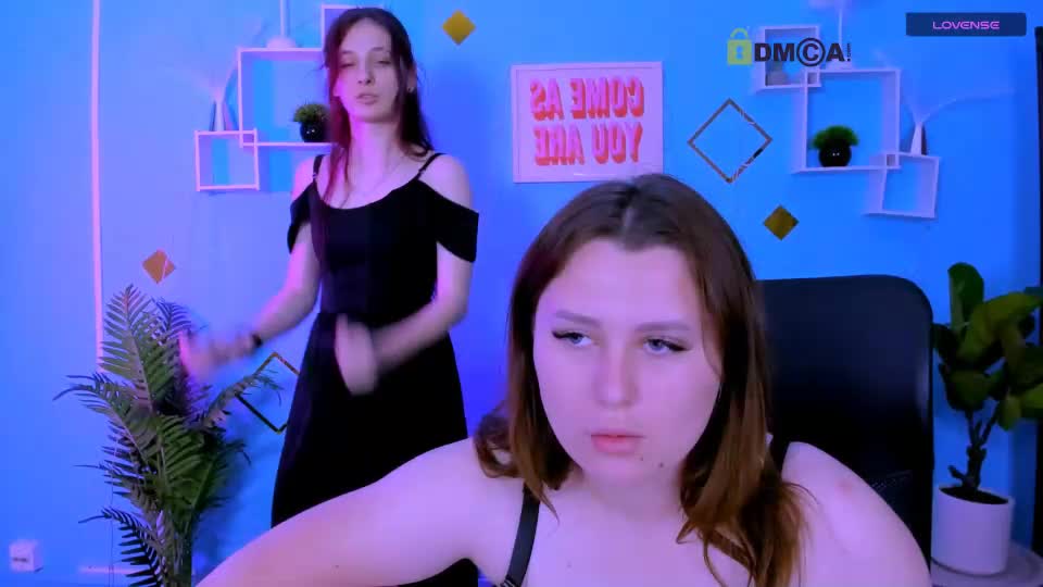 nami_glow Webcam Chat June 26, 2026