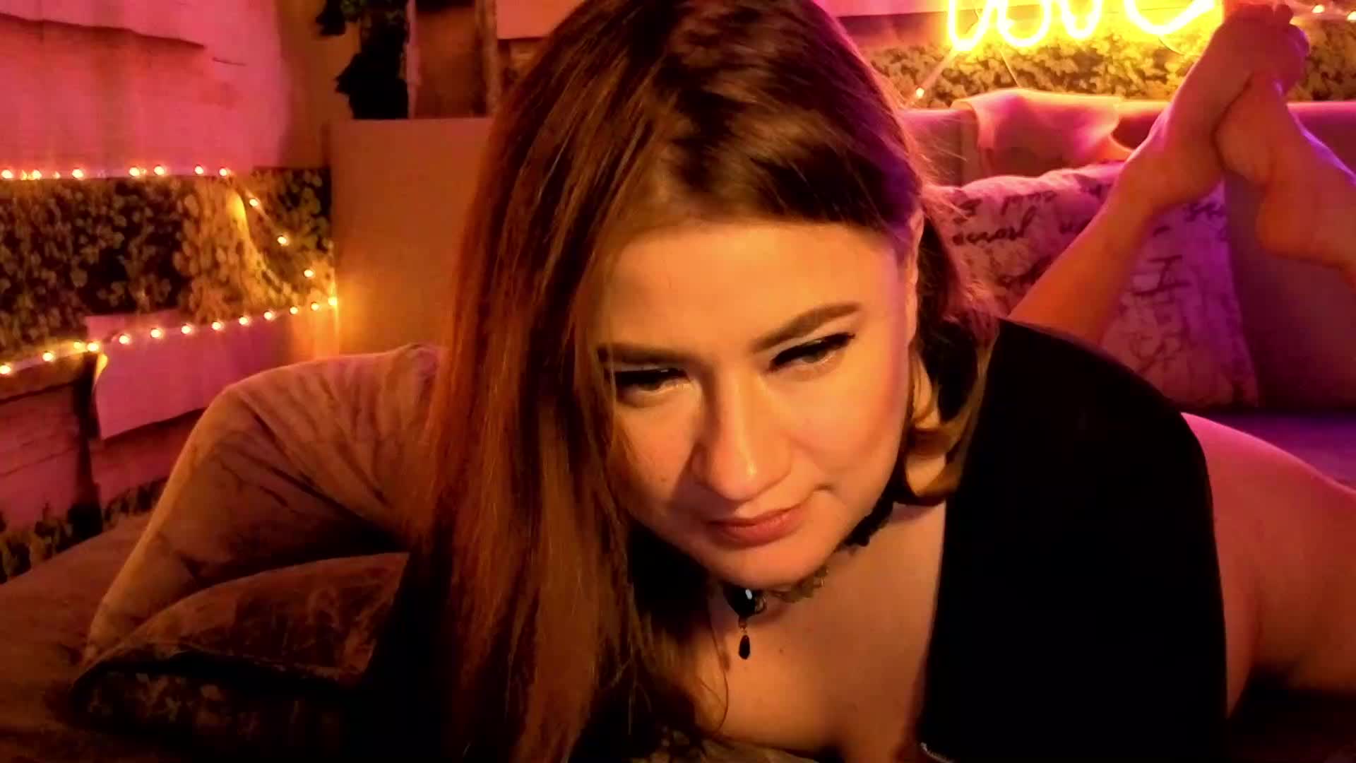 2Laski2 Webcam Chat June 14, 2026
