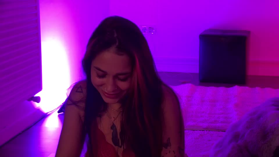 kyradesire Webcam Chat June 28, 2026