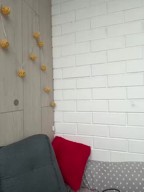 MiniNika Webcam Chat June 14, 2026