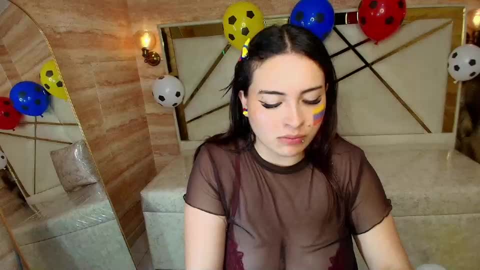 kiara_moon_r Webcam Chat June 28, 2026