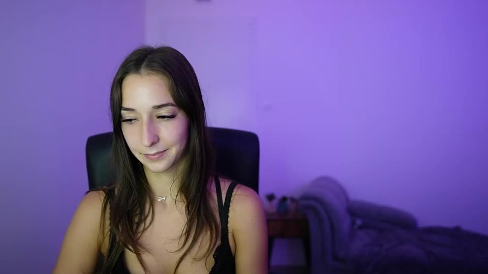 crystalbrunette18 Webcam Chat June 29, 2026