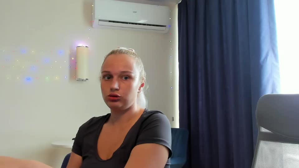 axl_fx Webcam Chat June 24, 2026