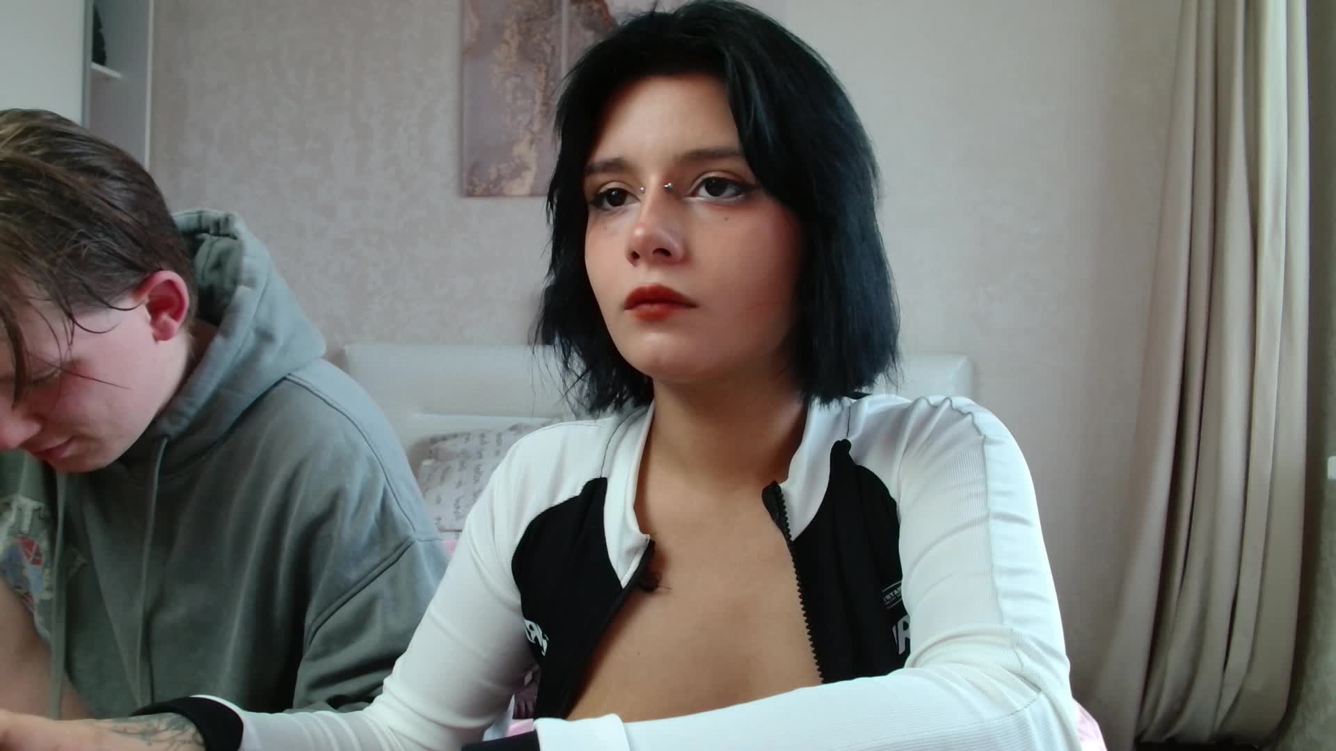 TheSluttyFox Webcam Chat June 14, 2026