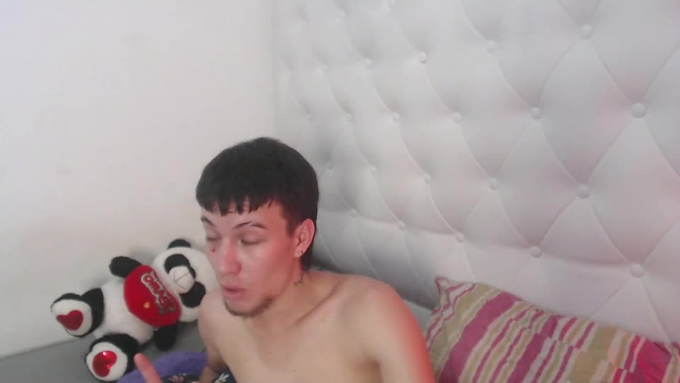 thomas_and_dafnne Webcam Chat June 25, 2026