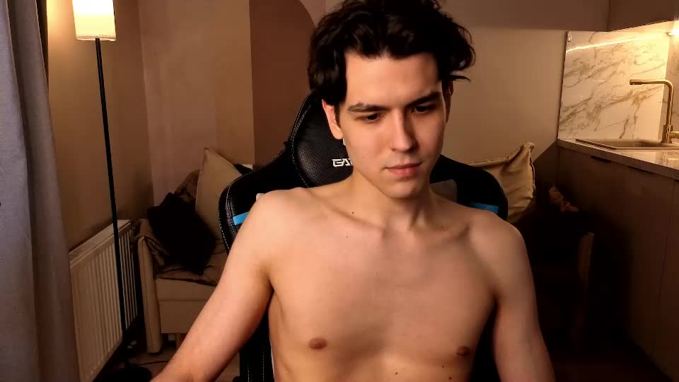 travisrivas Webcam Chat June 24, 2026