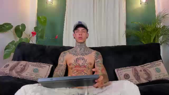 aron_ford Webcam Chat June 14, 2026