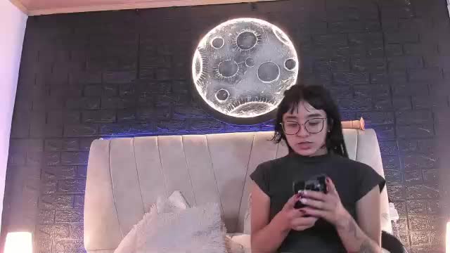 honey_lesbian_hott777 Webcam Chat June 15, 2026