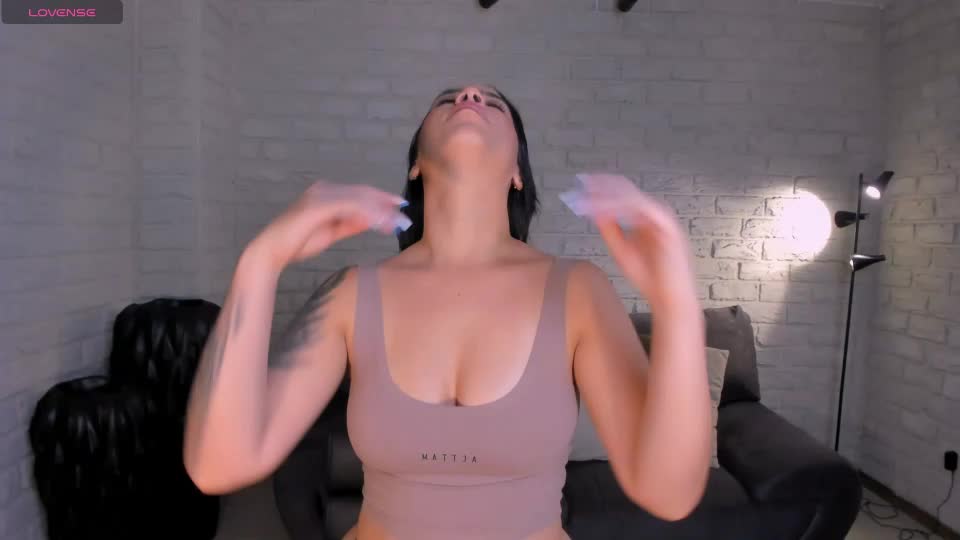 lucycarterx Webcam Chat June 28, 2026