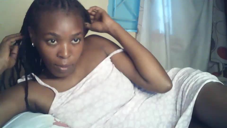 sexxy_curvy23 Webcam Chat June 28, 2026