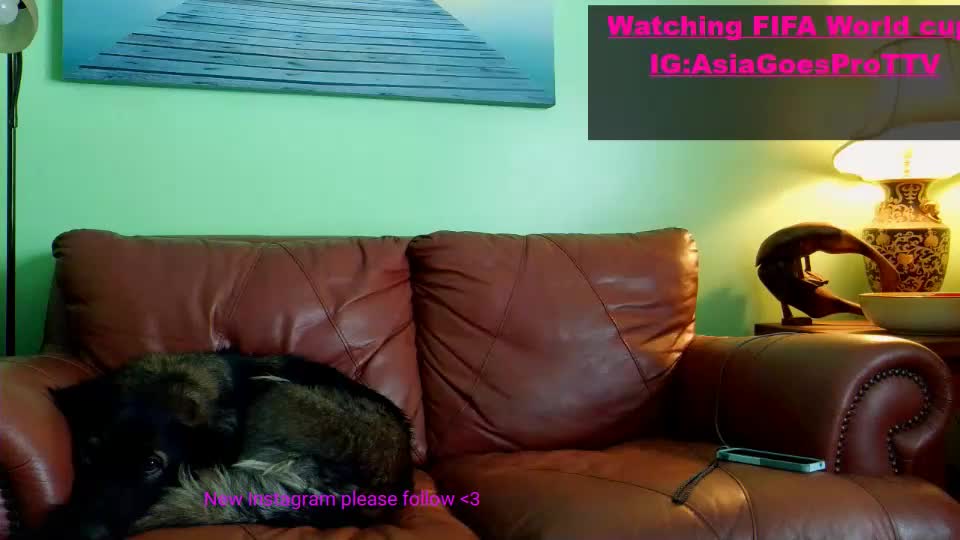 yoursecretgirlfriend963 Webcam Chat June 24, 2026